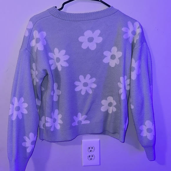 Shirt - Picture 4 of 4